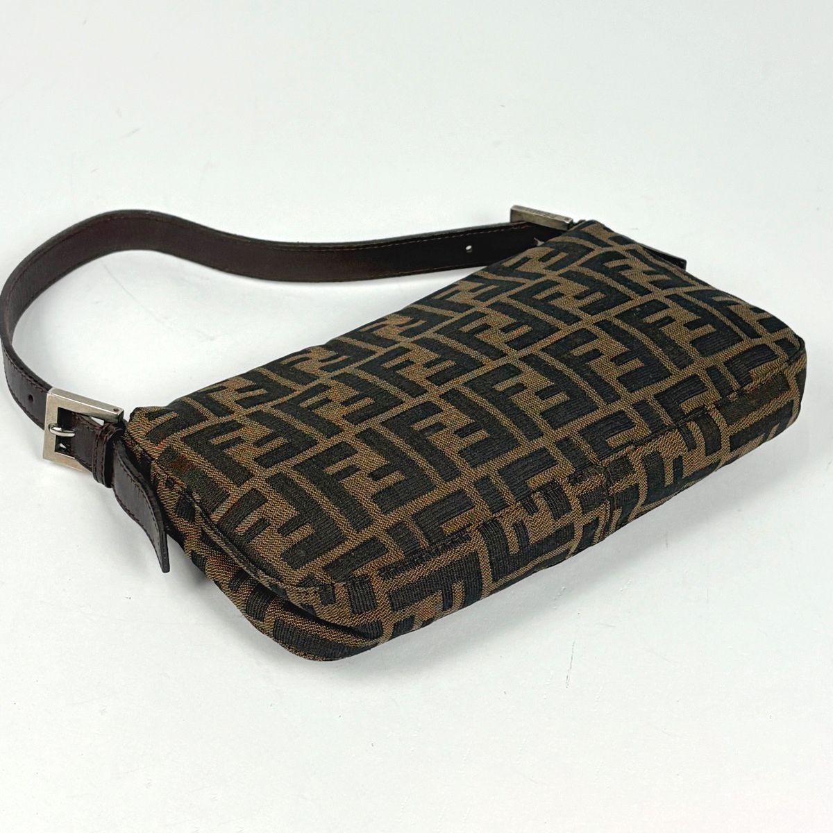 Fendi Zucca Pattern Mamma Baguette Shoulder Bag Canvas Brown — view 2