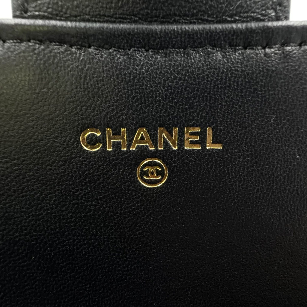 Chanel Quilted Wallet Lambskin Black Chain Shoulder Bag Gold — view 4