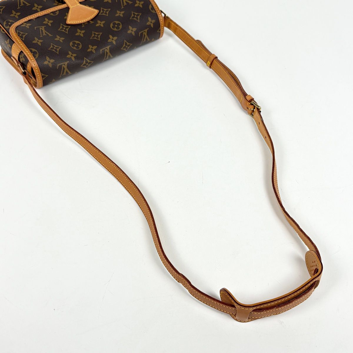 Louis Vuitton Sologne Crossbody Shoulder Bag Monogram Brown — view 7