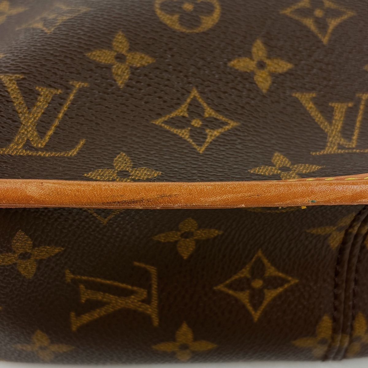 Louis Vuitton Sologne Crossbody Shoulder Bag Monogram Brown — view 3