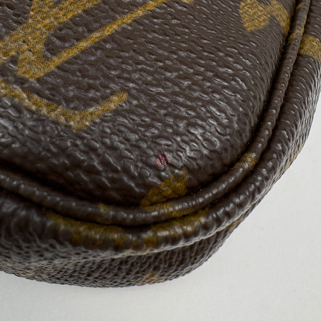 Louis Vuitton Pochette Makeup Cosmetics Pouch Monogram Brown — view 4