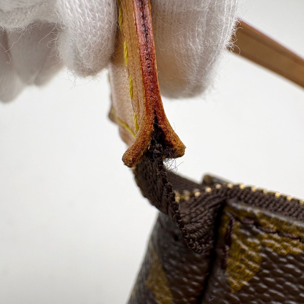Louis Vuitton Pochette Makeup Cosmetics Pouch Monogram Brown — view 7