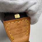 Louis Vuitton Pochette Makeup Cosmetics Pouch Monogram Brown — view 8