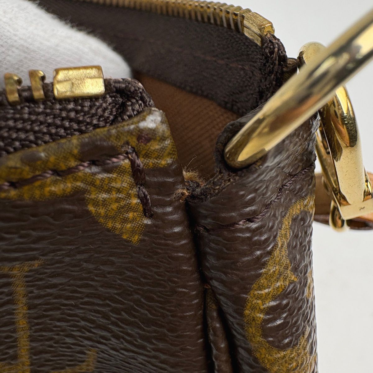 Louis Vuitton Pochette Makeup Cosmetics Pouch Monogram Brown — view 6