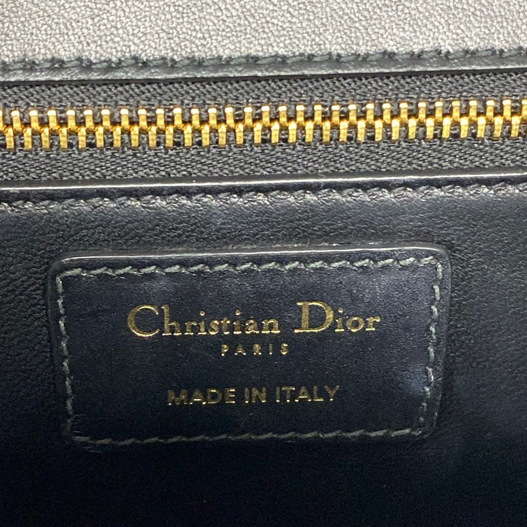 Dior Shoulder Bag 30 Montaigne Flap Black Leather — view 8