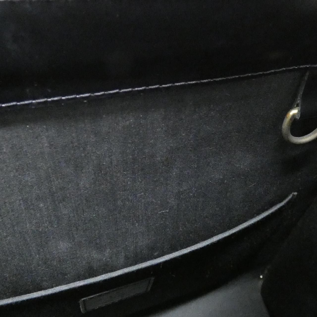 Louis Vuitton Epi Croisette PM Shoulder — view 9
