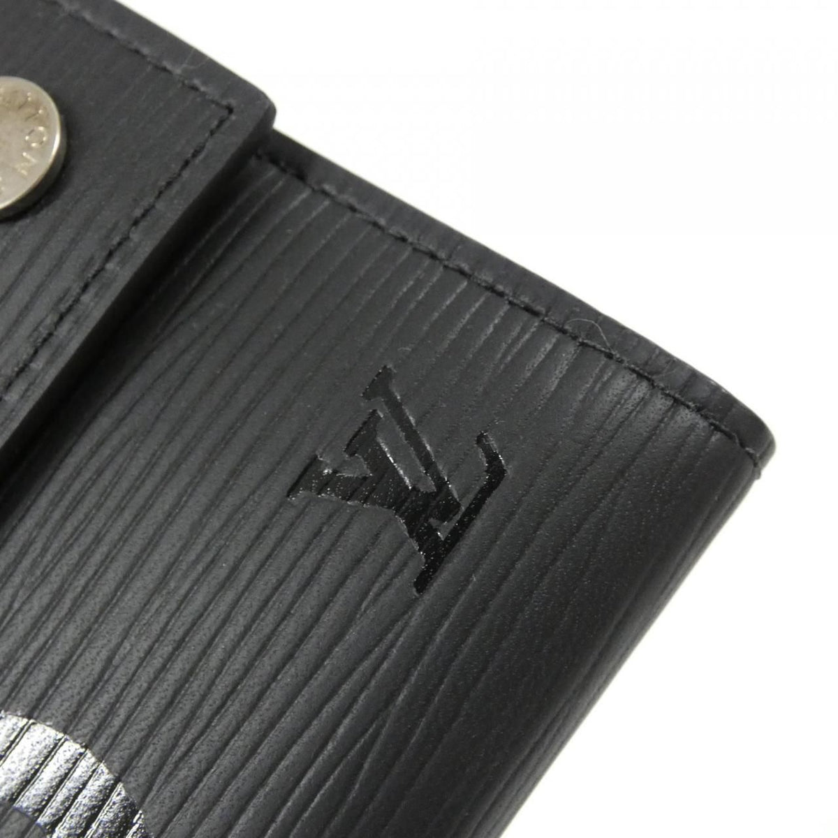 Louis Vuitton Epi Chain — view 3