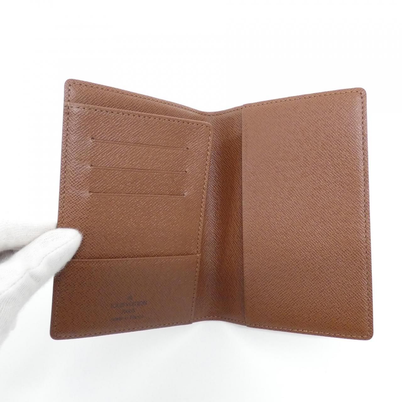 Louis Vuitton Monogram Couverture Passport Organizer Shoulder — view 4
