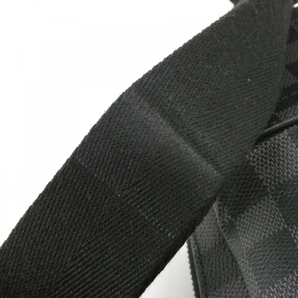 Louis Vuitton Damier Graphite Avenue Sling — view 9