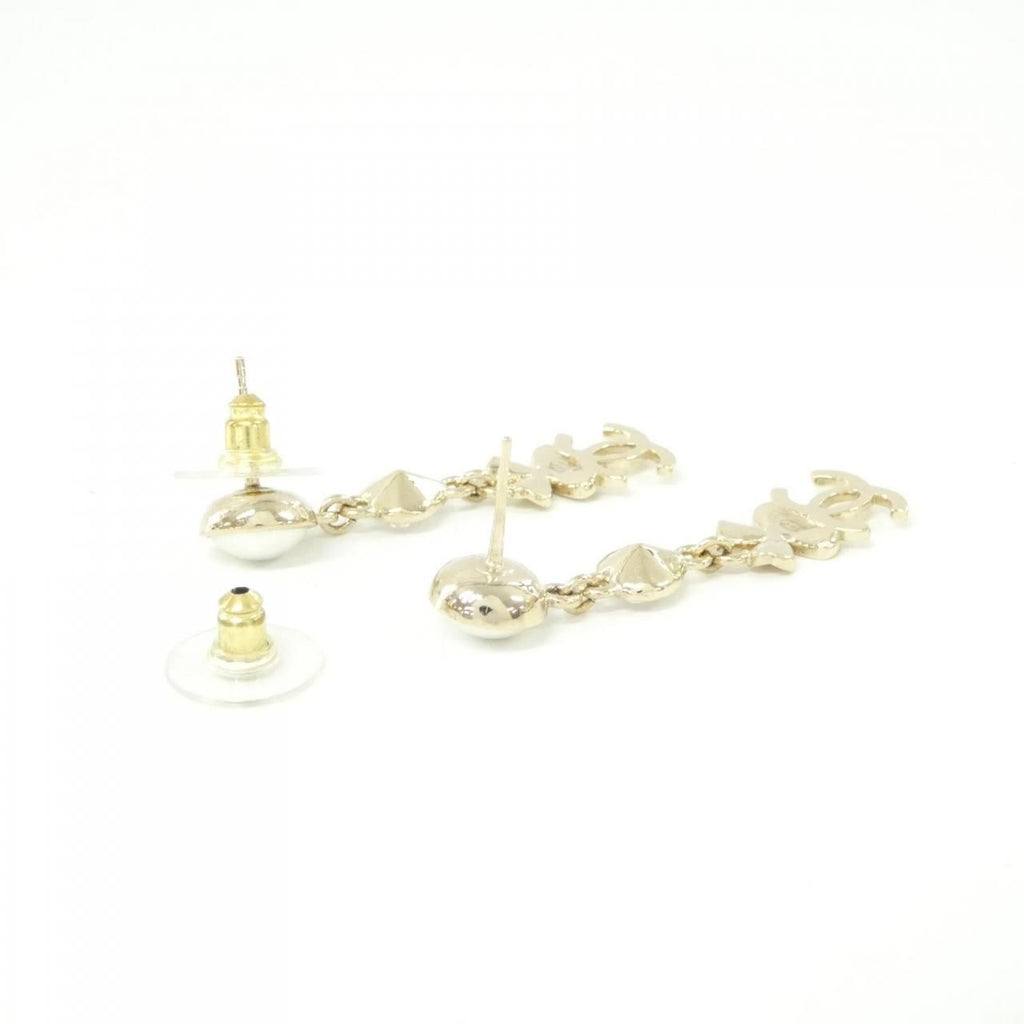 Chanel Earrings Gold — view 3