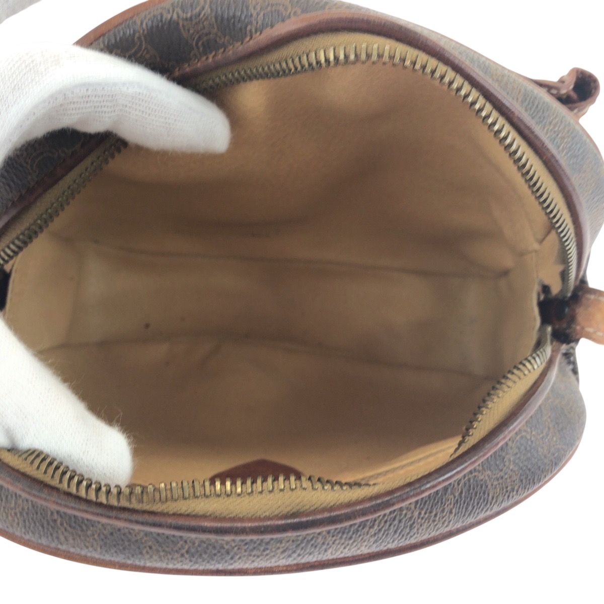 Celine Vintage Macadam Brown Gold Shoulder Bag Pochette — view 9