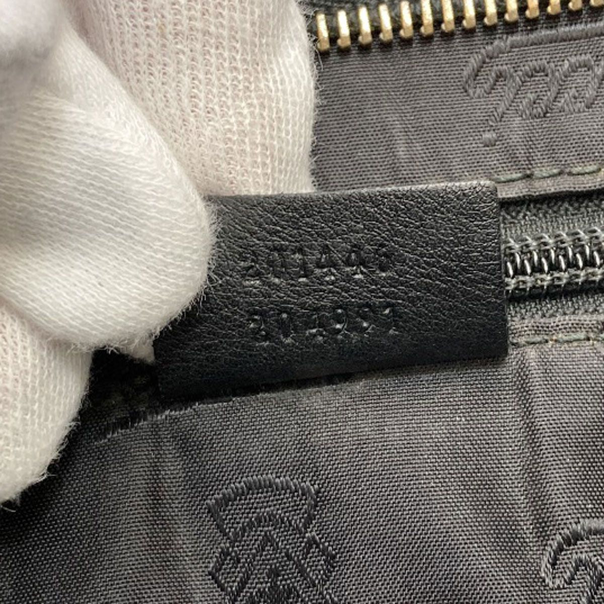 Gucci GG Signature Guccissima Shoulder Bag Leather — view 7