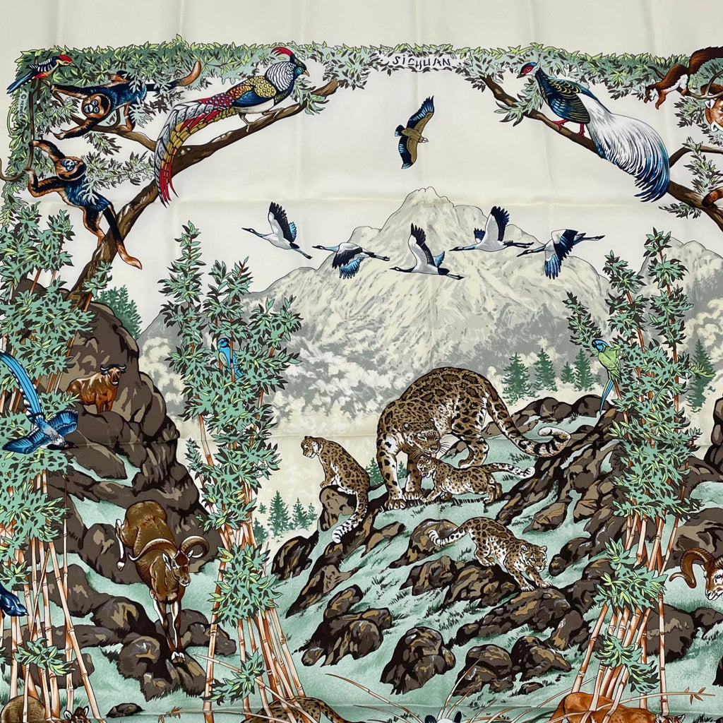 Hermes Carre 90 Scarf Sichuan White — view 2
