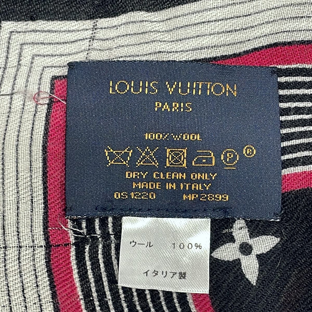 Louis Vuitton Shawl Game on Etole Noir Wool Scarf — view 2
