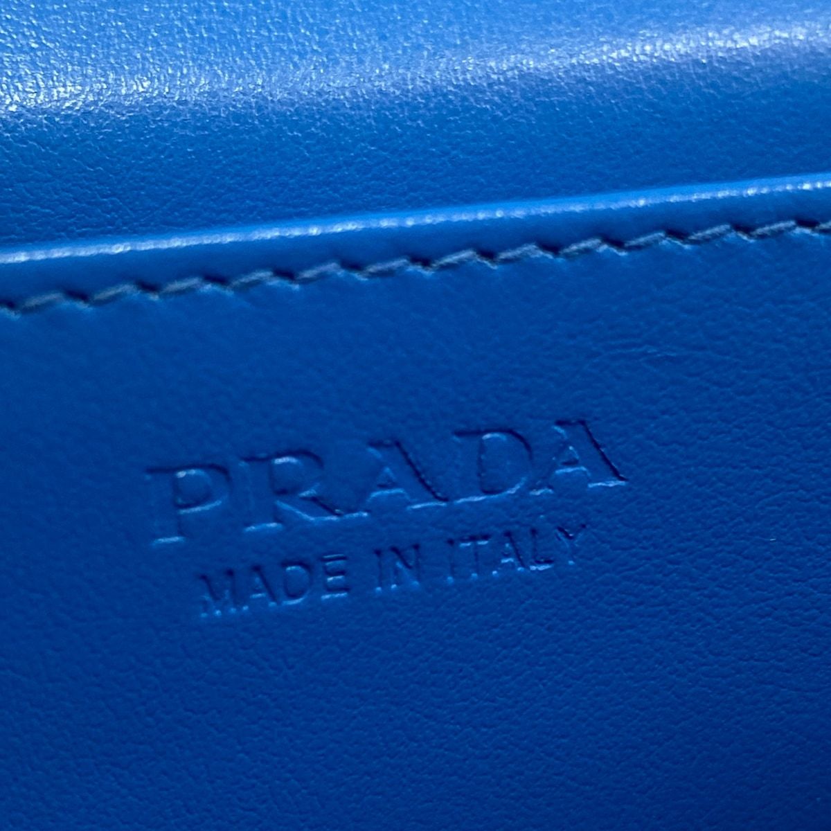 Prada Shoulder Bag Blue with Detachable Strap Leather — view 9