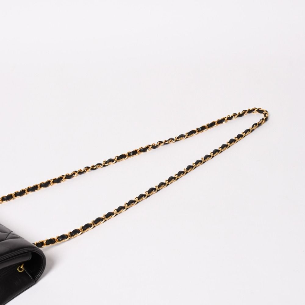 Chanel Diana Quilted 25 S Flap S Chain Shoulder Bag CC Logo Lambskin Black — view 5