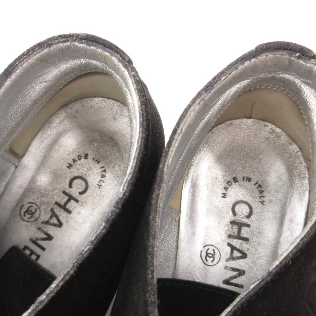 Chanel Lace Up Shoes Logo CC Suede 35.5 Black — view 8