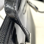 Gucci Shoulder Bag 001 Enamel Black Silver — view 9