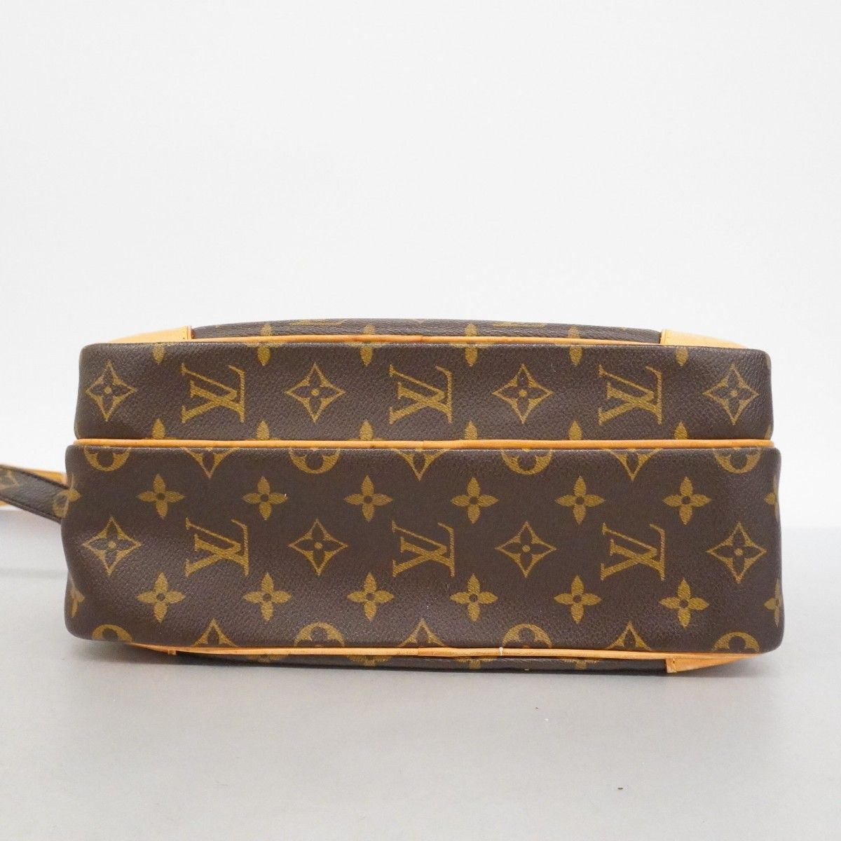 Louis Vuitton Shoulder Bag Monogram Nile Brown — view 3