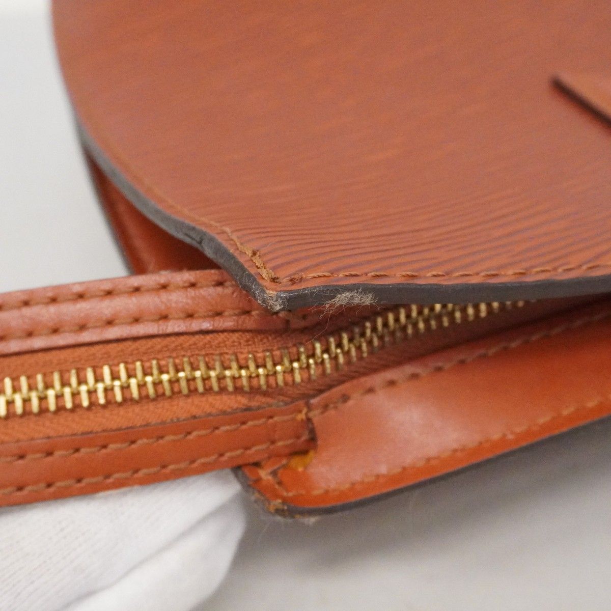 Louis Vuitton Handbag Epi Saint Jacques Kenya Brown — view 6