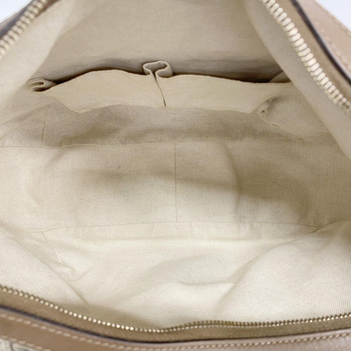 Gucci Shoulder Bag GG Supreme Beige Brown Champagne Gold — view 4