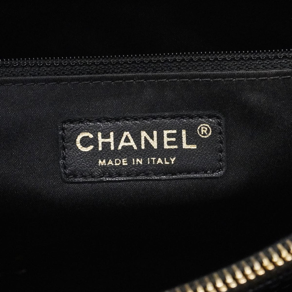 Chanel Chain Tote Quilted Caviar Leather Black Gold — view 5