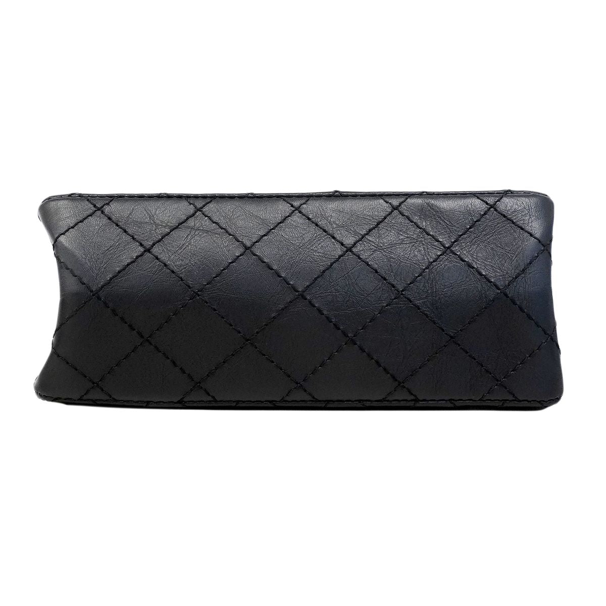 Chanel Shoulder Bag Quilted 2.55 Calfskin Black Gold — view 3