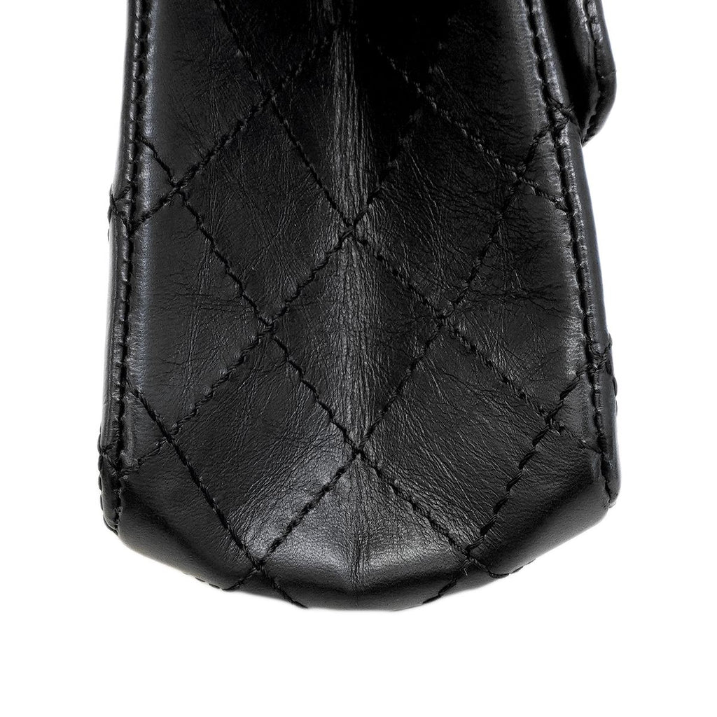 Chanel Shoulder Bag Quilted 2.55 Calfskin Black Gold — view 6