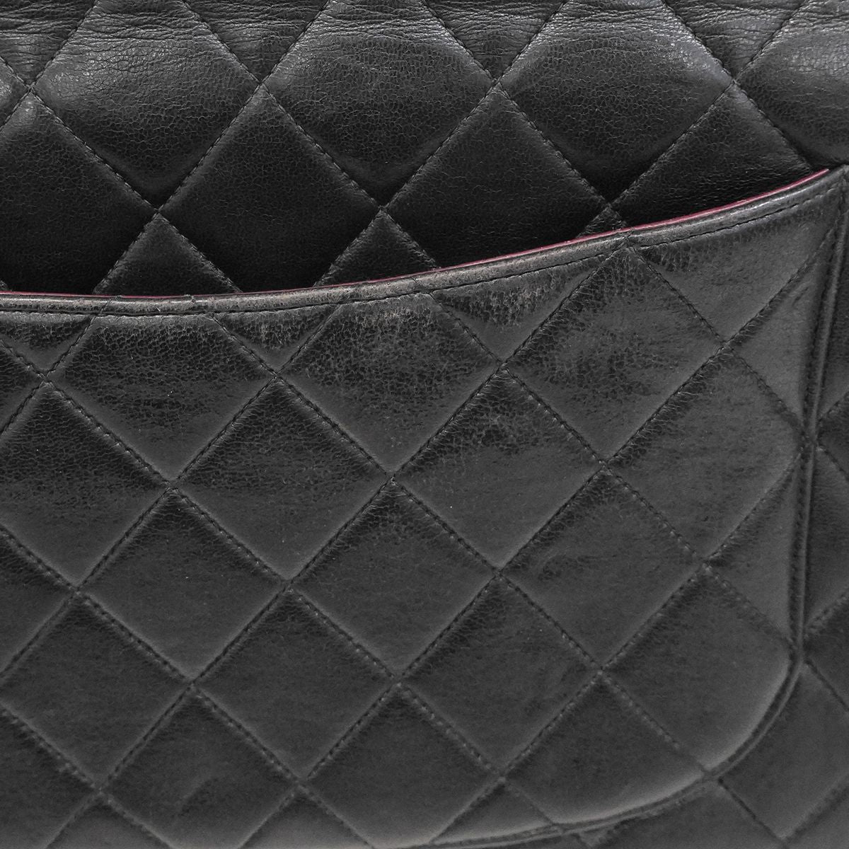 Chanel Shoulder Bag Deca Quilted Lambskin Black Gold — view 8