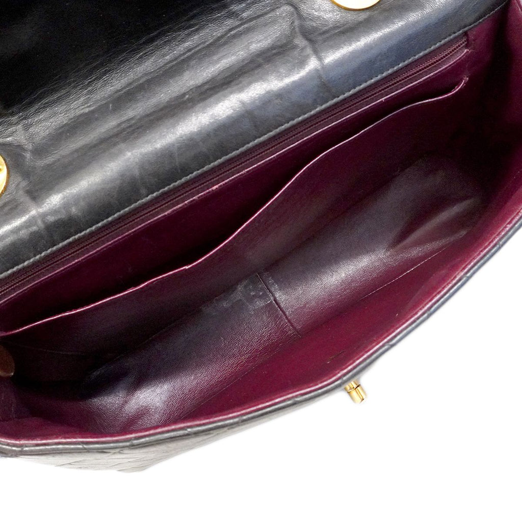 Chanel Shoulder Bag Deca Quilted Lambskin Black Gold — view 4