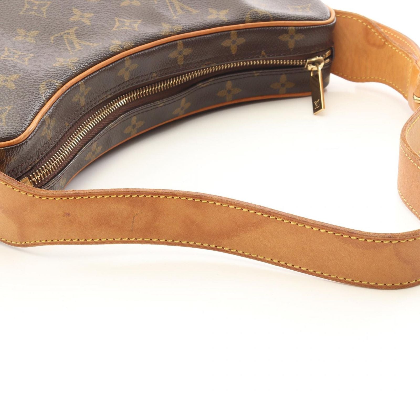 Louis Vuitton Shoulder Bag Croissant Monogram Canvas Leather — view 7