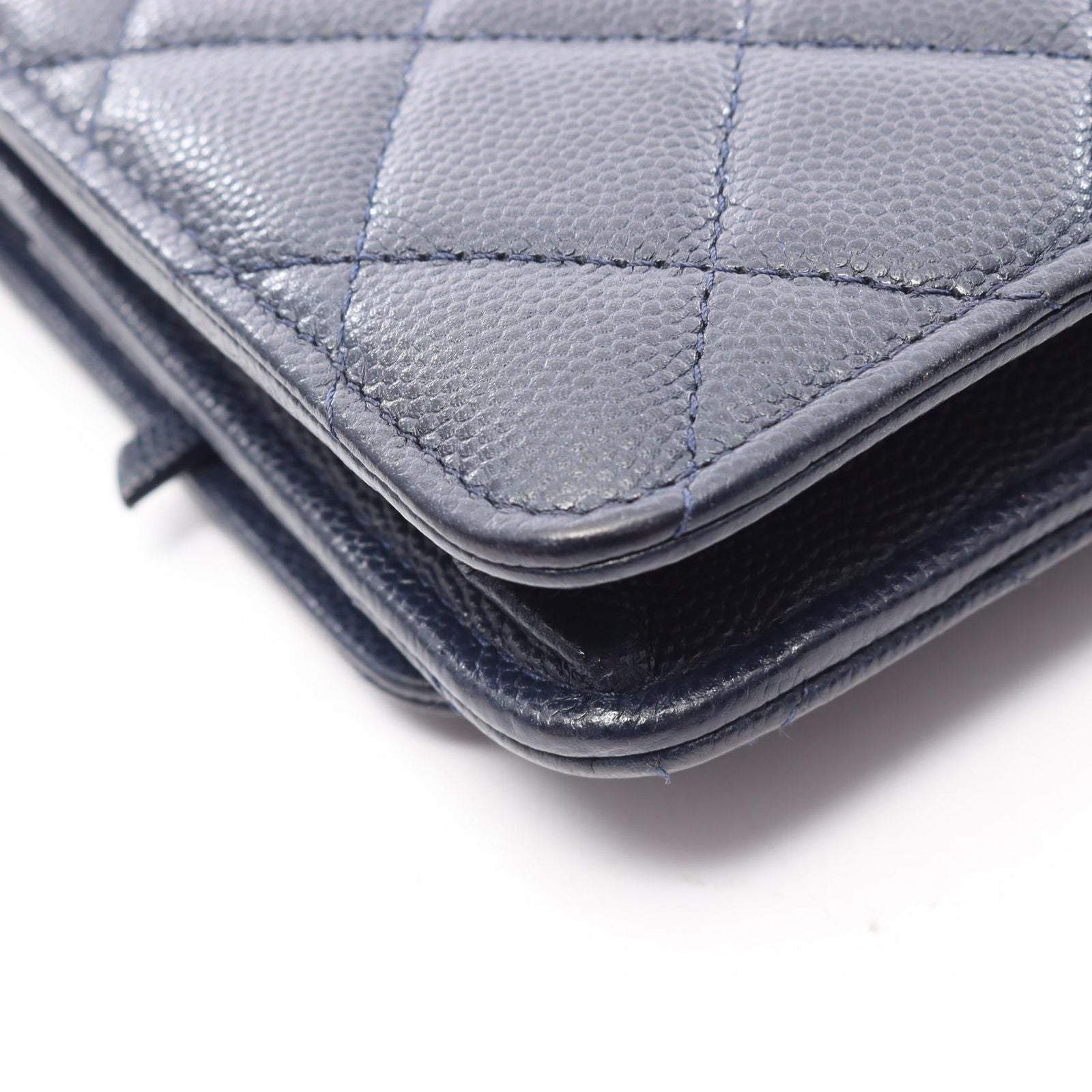 Chanel Shoulder Bag 19 Navy Calf Quilted Chain Wallet — view 9