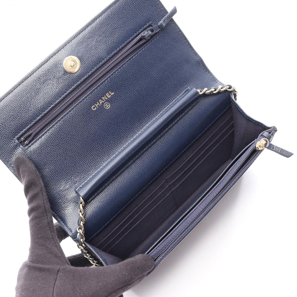 Chanel Shoulder Bag 19 Navy Calf Quilted Chain Wallet — view 3