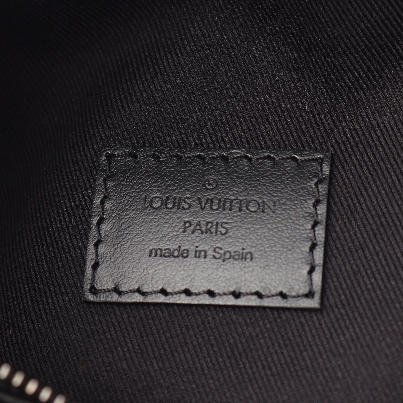 Louis Vuitton Waist Bag Discovery PM Canvas Leather — view 4