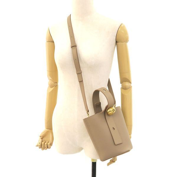Loewe Pebble Bucket Bag Mini — view 9