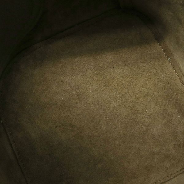 Loewe Pebble Bucket Bag Mini — view 8
