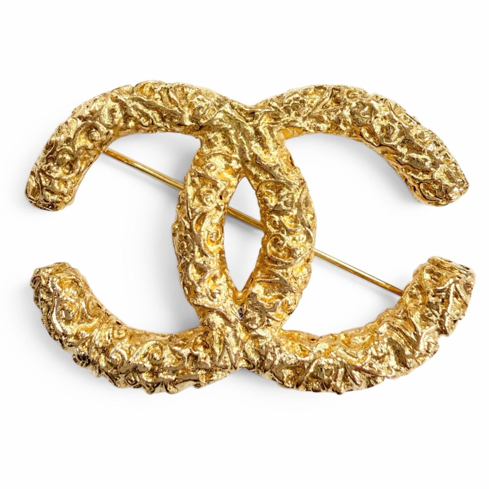 Chanel Vintage CC Logo Lava Brooch Gold