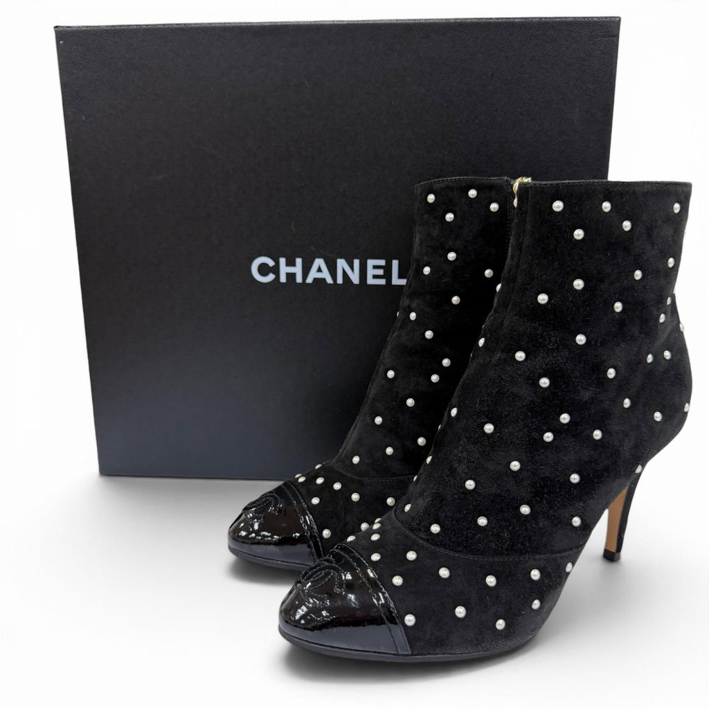 Chanel Suede Leather CC Logo Pearl Decoration Ankle Boots Black — view 2