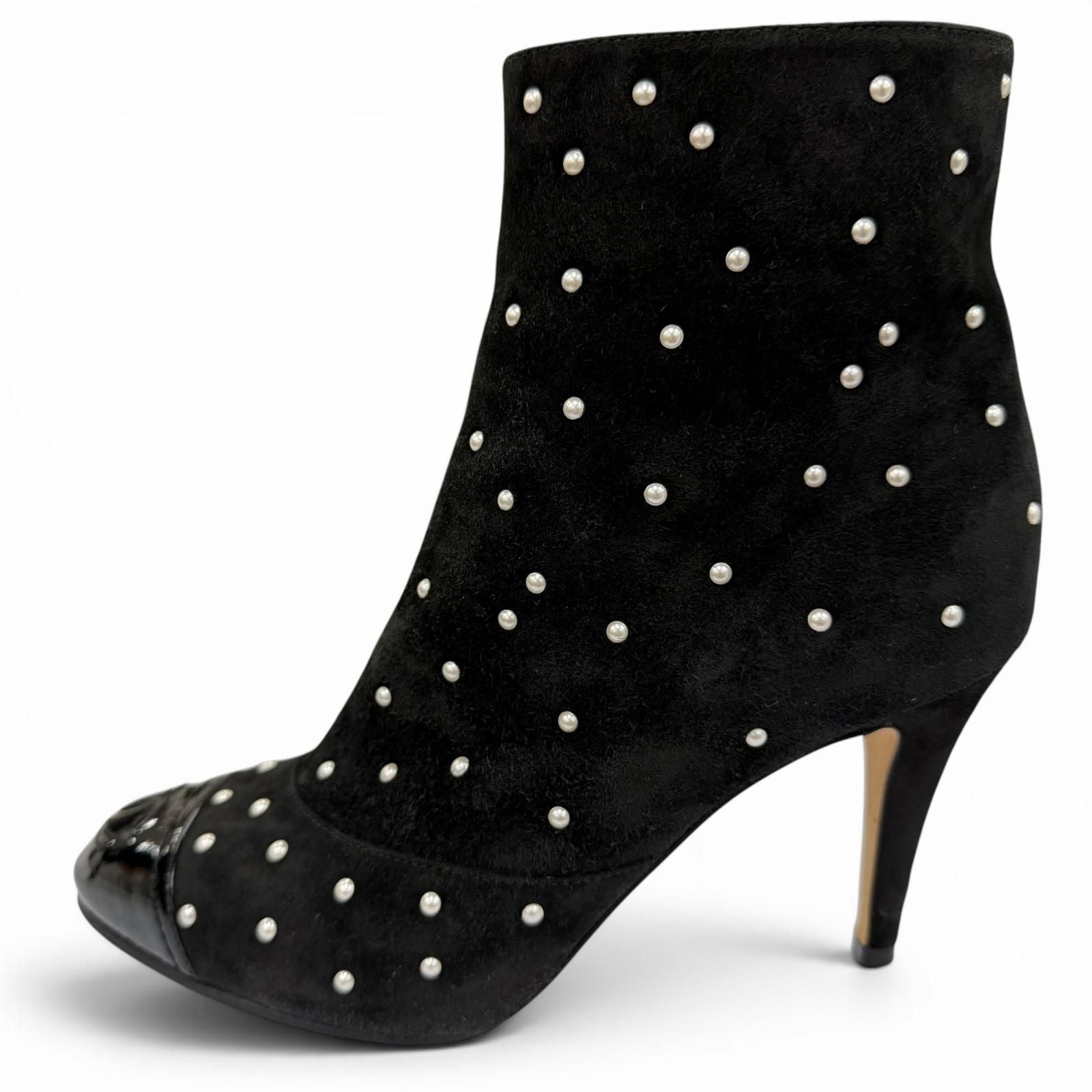 Chanel Suede Leather CC Logo Pearl Decoration Ankle Boots Black — view 5
