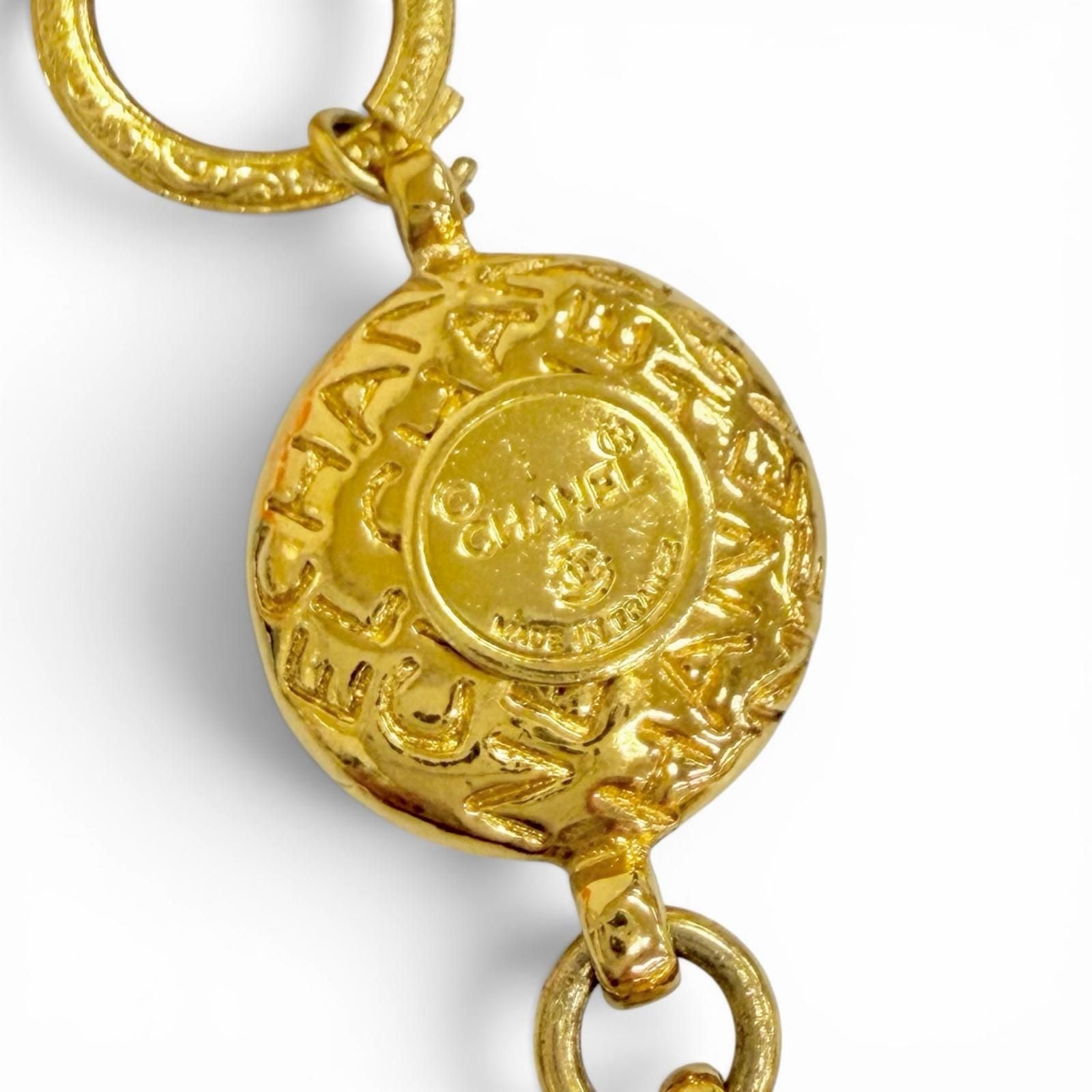 Chanel Vintage Coco Mademoiselle Logo Round Coin Necklace Gold Recommended — view 5