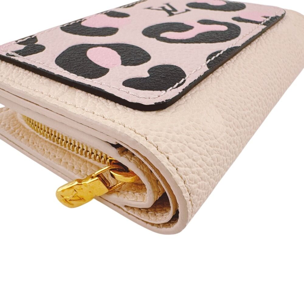 Louis Vuitton Portefeuille Clair Empreinte Leather Trifold Wallet White — view 3