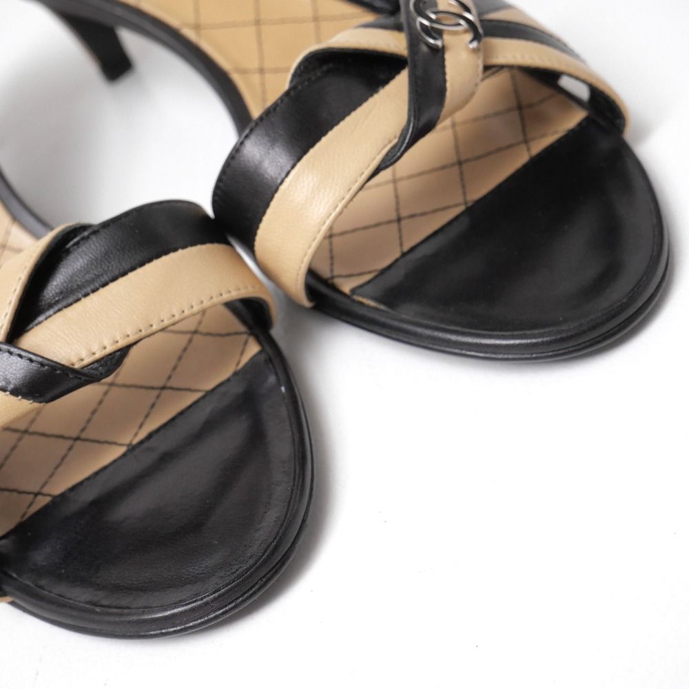 Chanel Sandals 39 CC Logo Bicolor — view 4