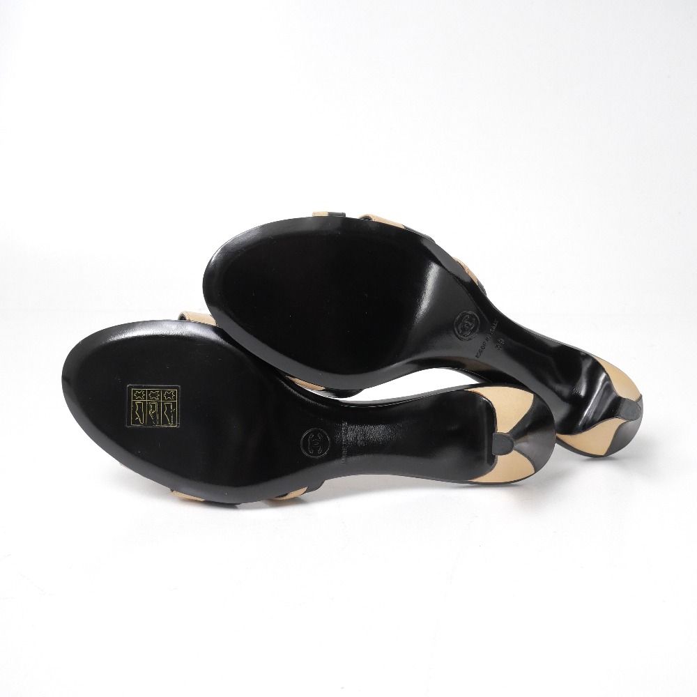 Chanel Sandals 39 CC Logo Bicolor — view 7