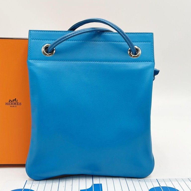 Hermes Shoulder Bag Sac Ari Numini Blue Swift — view 2