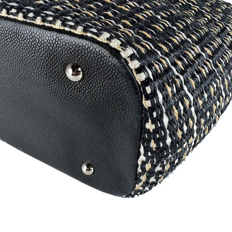 Chanel Shoulder Bag Black — view 9