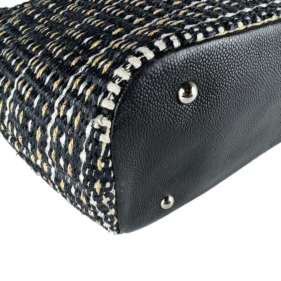 Chanel Shoulder Bag Black — view 8