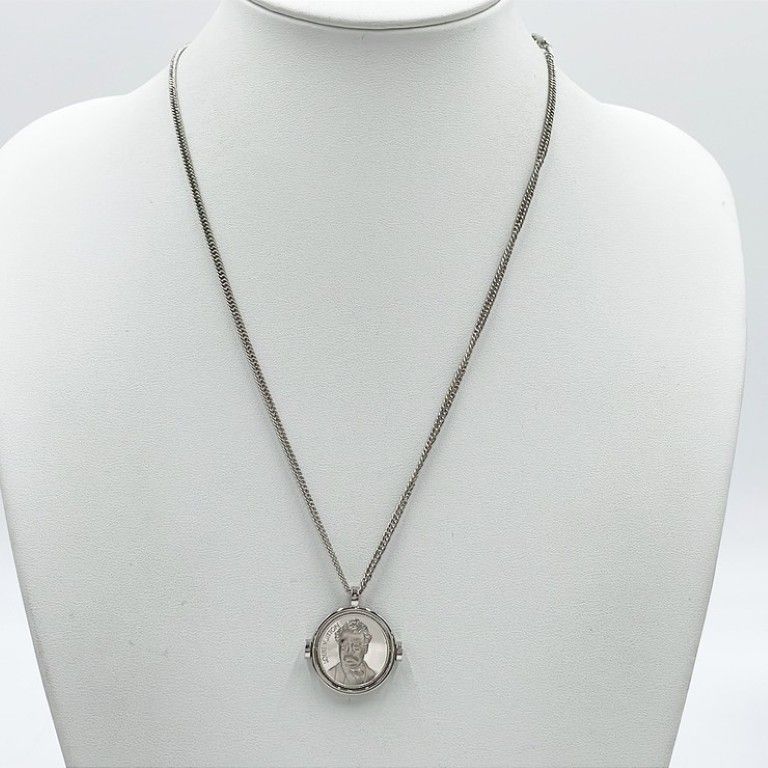 Louis Vuitton Necklace Collier Medallion Silver Metal