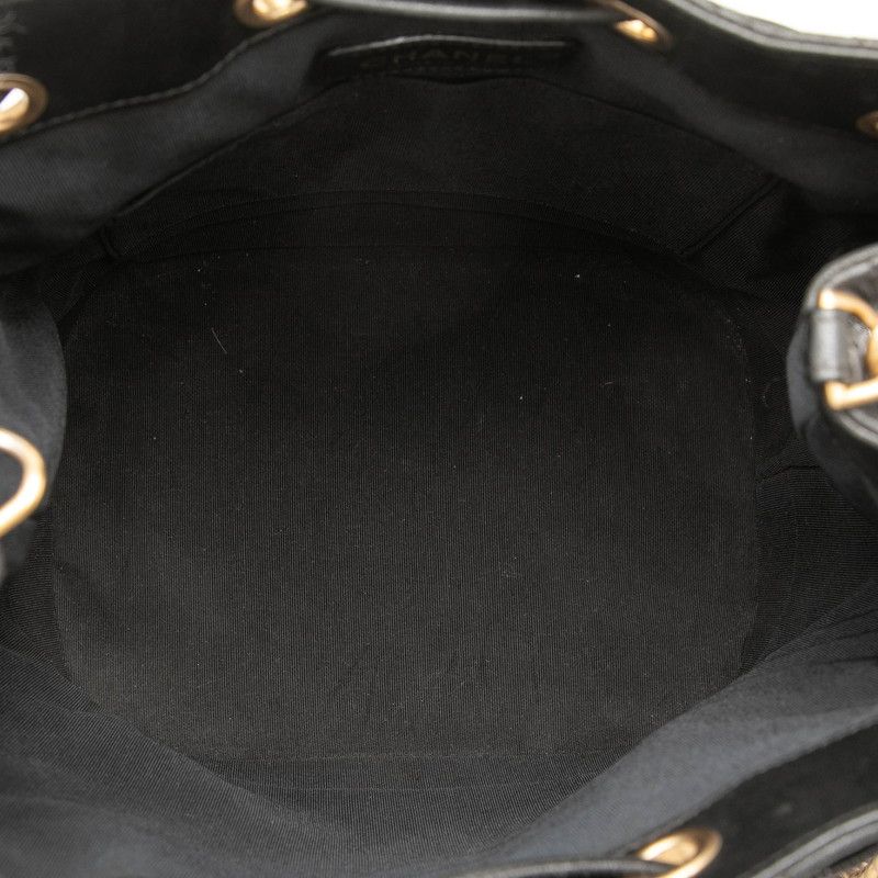 Chanel Chez Blanc Stitch CC Logo Chain Shoulder Bag Black Lambskin — view 4