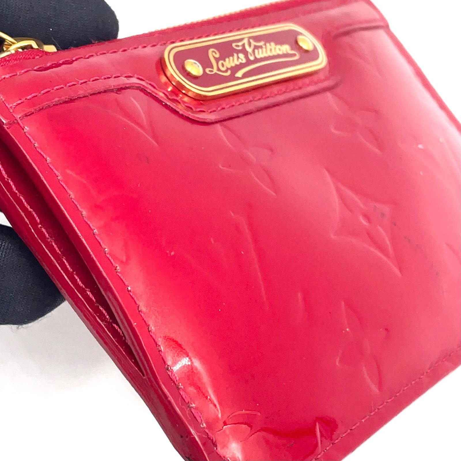 Louis Vuitton Pochette Cles Monogram Vernis Pomme D'amour Leather Enamel — view 6