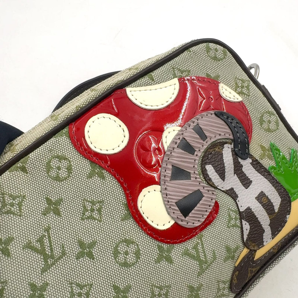 Louis Vuitton Pochette Comte de Fe Monogram Mini Khaki Leather Canvas Green — view 7